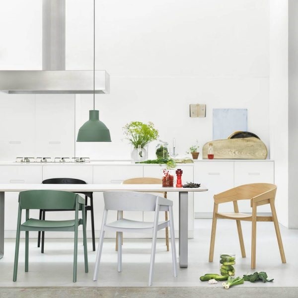 Mẫu bàn ăn đẹp chuẩn phong cách Bắc Âu
