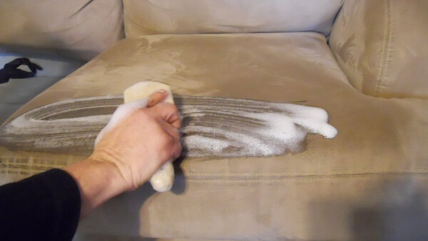 làm mới lớp bọc ghế sofa tại nhà đơn giản