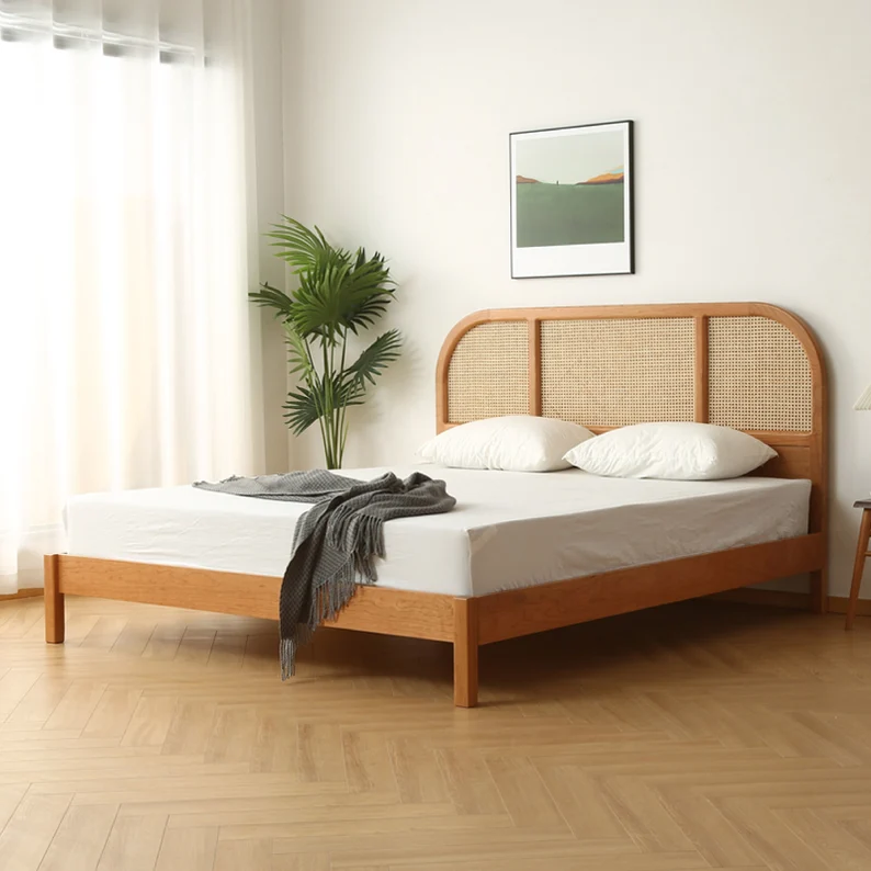 Bohemian solid bed