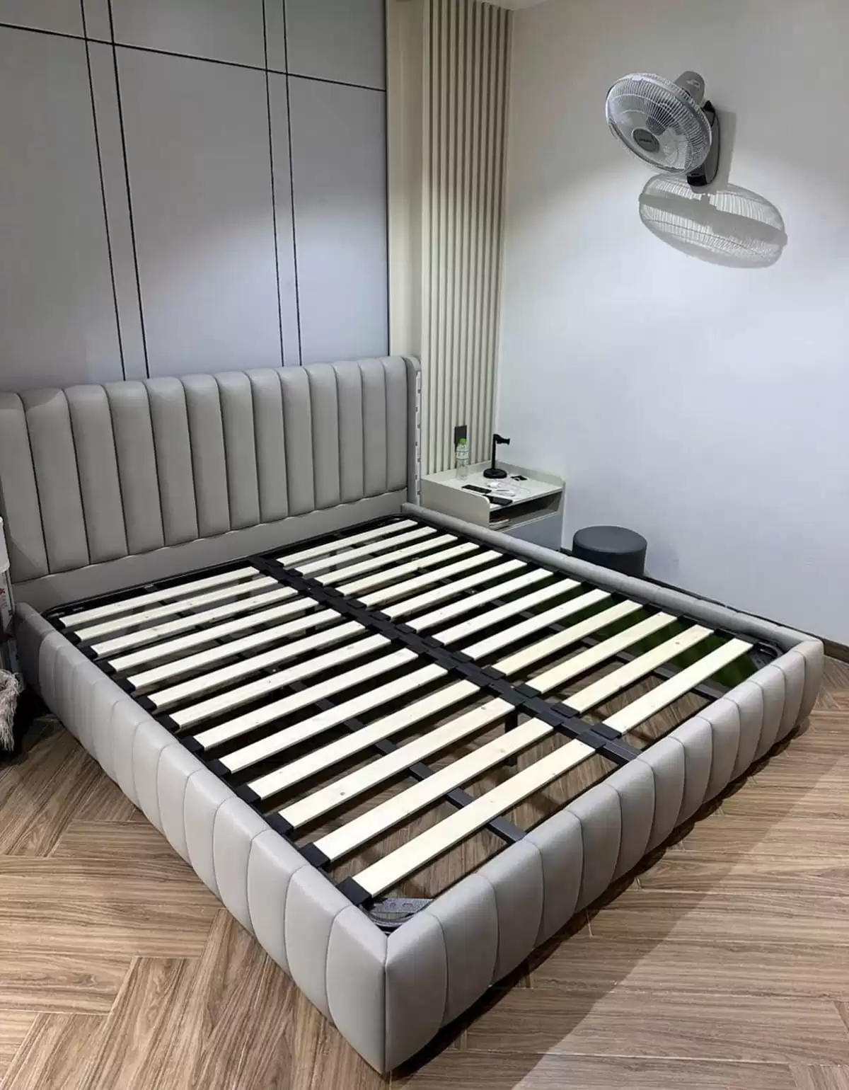 6 mẫu giường ngủ tối giản