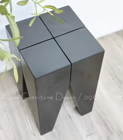 đôn gỗ tứ trụ màu đen