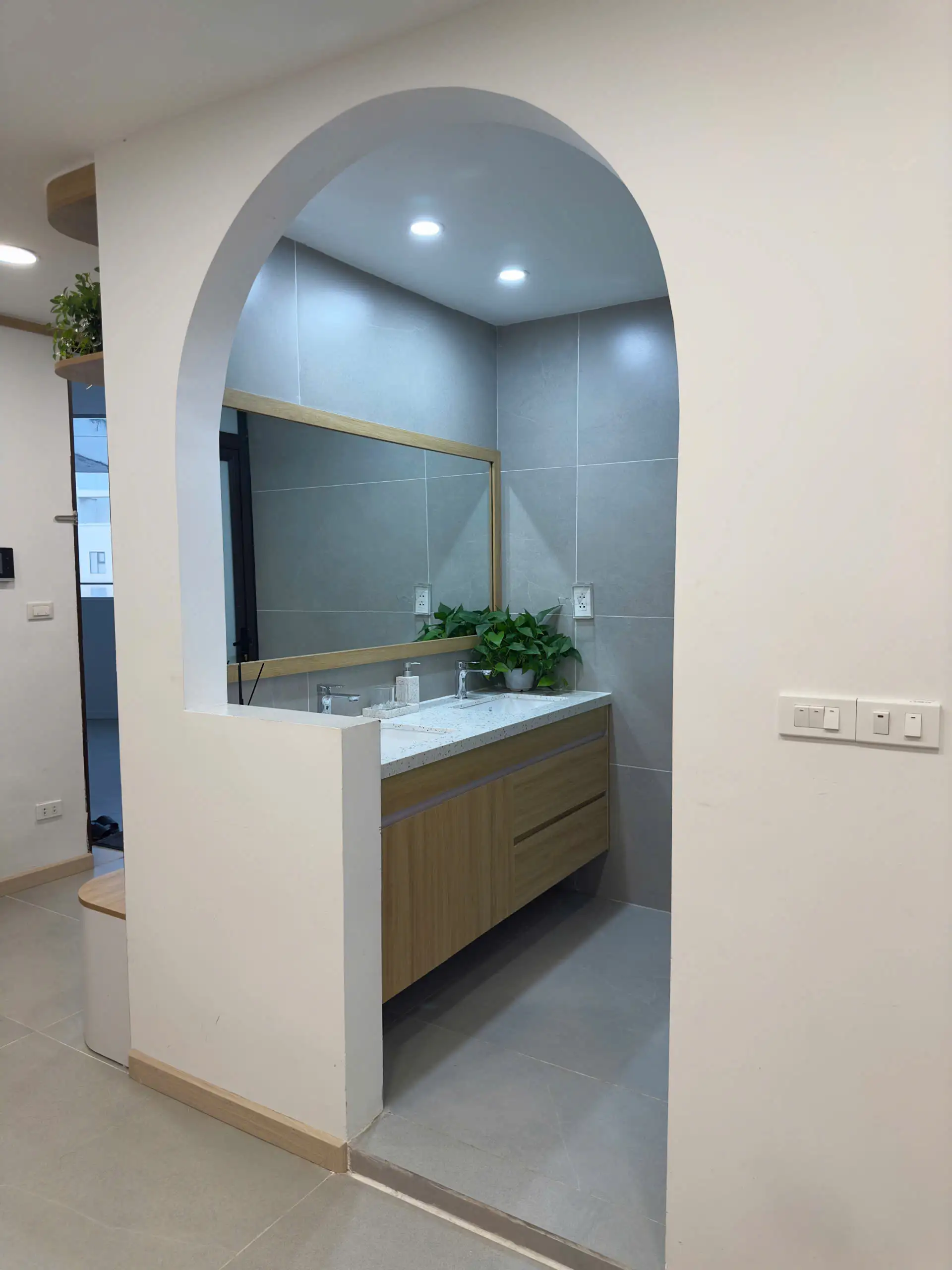 Phòng WC cửa căn tập thể