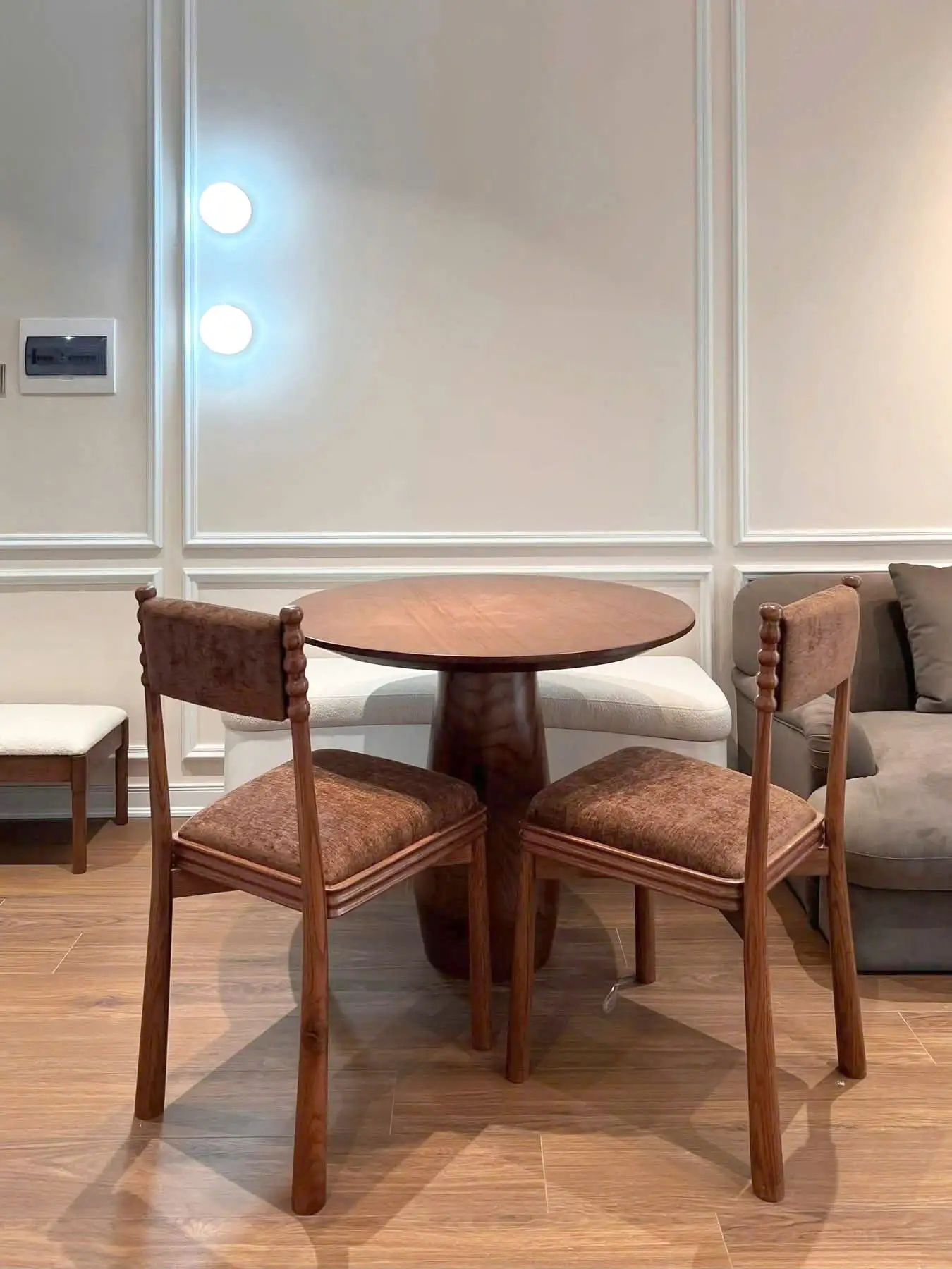 Căn hộ hiện đại tối giản do nội thất Agoo thi công