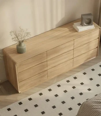 Tủ sideboard 9 ngăn kéo gỗ Tần Bì mang lại nhiều lợi ích thực tế, giúp tối ưu hóa không gian sống