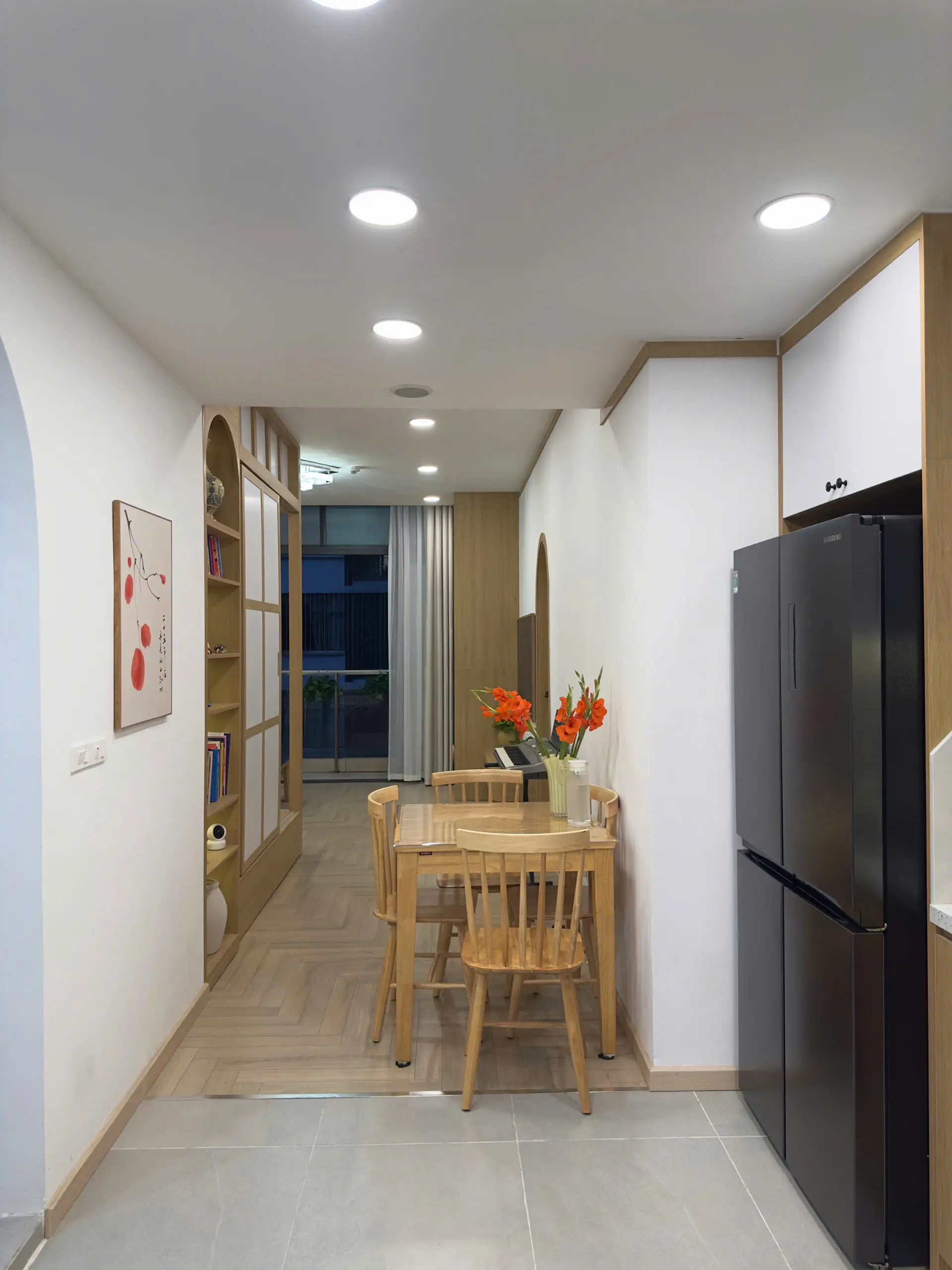 Khu vực bàn ăn nối liền với phòng bếp 