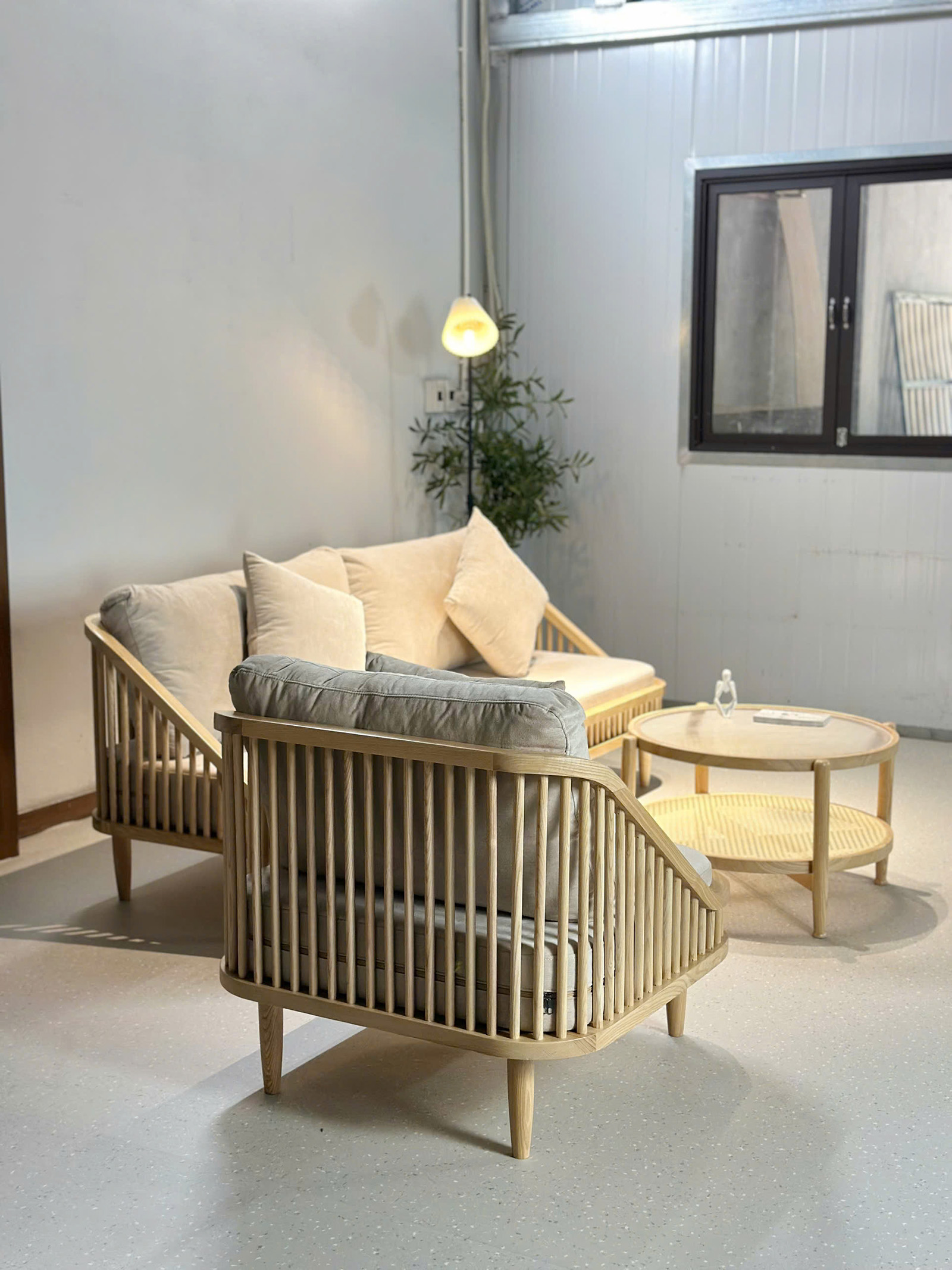 sofa kbh góc sau khung gỗ tần bì với nan và góc bo cong